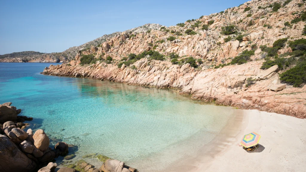 Cala Coticcio: foto, come arrivare e hotel nei dintorni 4 Cala Coticcio 4