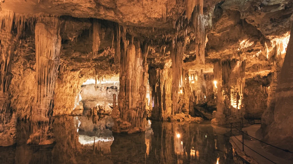 Grotta di Nettuno: biglietti, orari e informazioni utili per la visita 1 Grotta di Nettuno