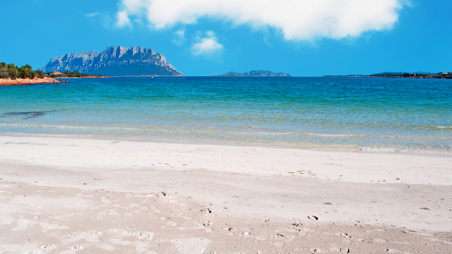 Porto Istana: spiagge, cosa vedere e hotel consigliati 7 svg%3E