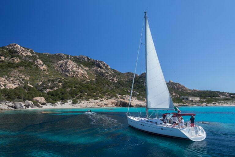 La Maddalena: come arrivare, dove dormire e spiagge