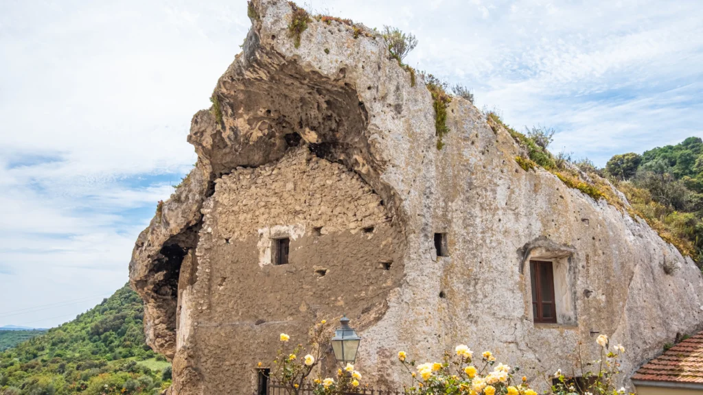 Domus de Janas Sa Rocca Sedini Sassari