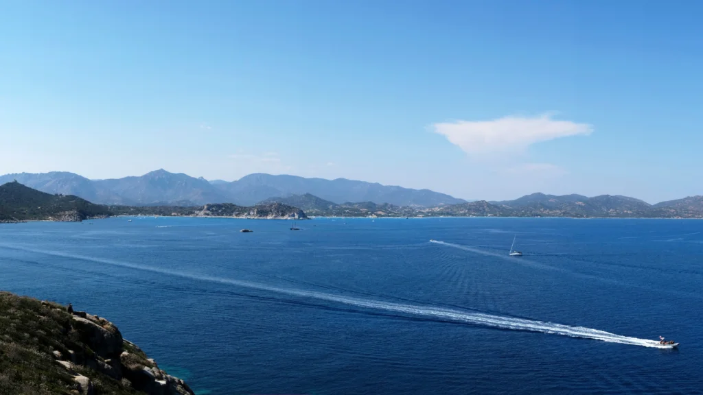 Isola dei Cavoli, How to Visit, Experiences and Accomodation 5 Isola dei Cavoli 3