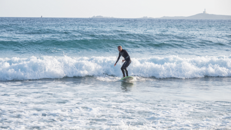 Guida al Surf in Sardegna e migliori spiagge