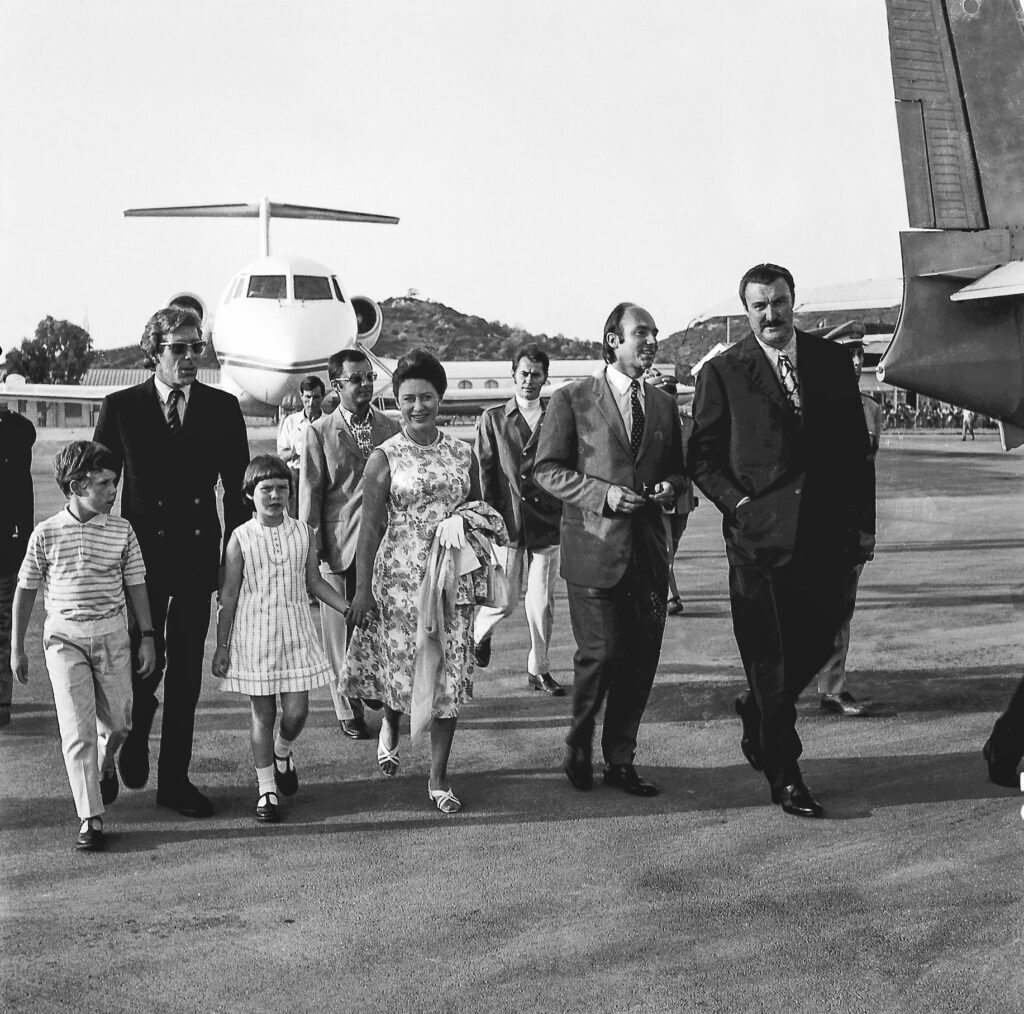 Margareth dInghilterra con famiglia S.A. il principe Aga Khan e l.Avv . Riccardi