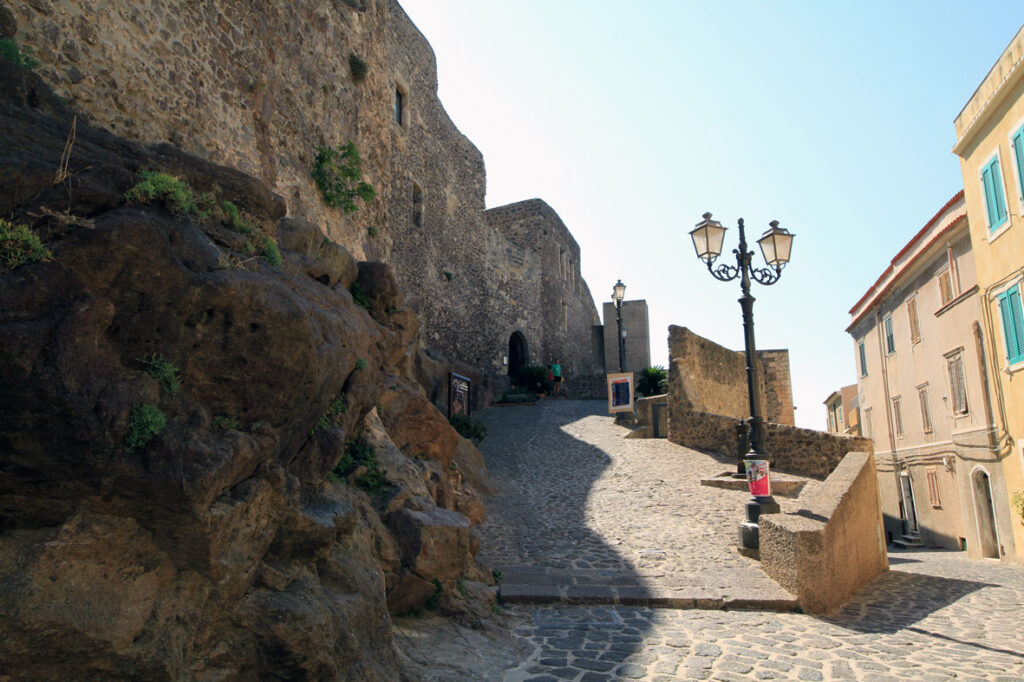 Castello panoramio 3